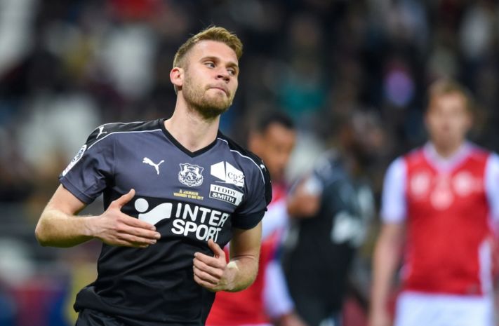 天行体育官网-摩纳哥前锋贝尼耶的表现备受瞩目